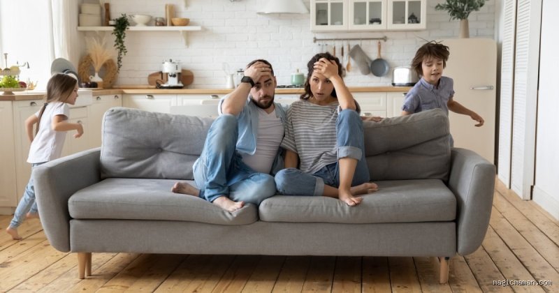 Quel est l’âge le plus difficile pour une fille ? Enquête sans filtre au cœur d'un séisme invisible