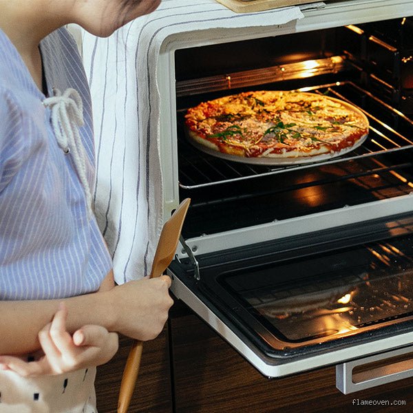 Comment cuire une pizza au four à chaleur tournante pour obtenir un résultat digne d'un pizzaiolo napolitain