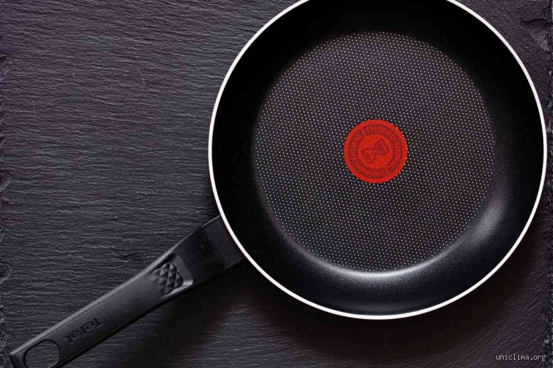 Y a-t-il vraiment du Téflon dans les poêles Tefal ? On démêle le vrai du faux