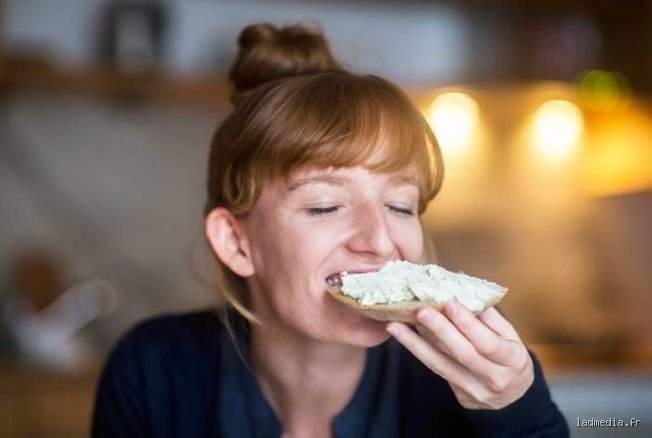 Pourquoi éviter de manger du fromage le soir ?
