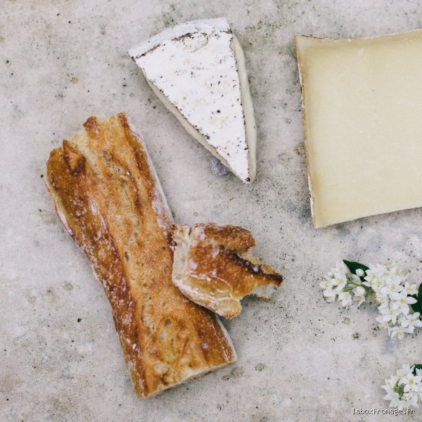 Pourquoi ne pas manger de pain avec le fromage ?
