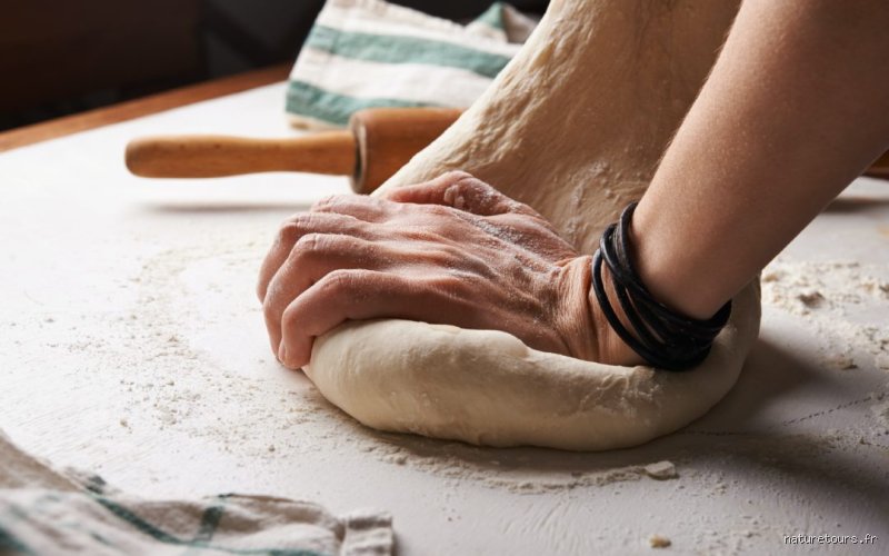 Quel est le secret d'une bonne pâte à pizza ? Le guide technique pour ne plus jamais rater votre empâtement