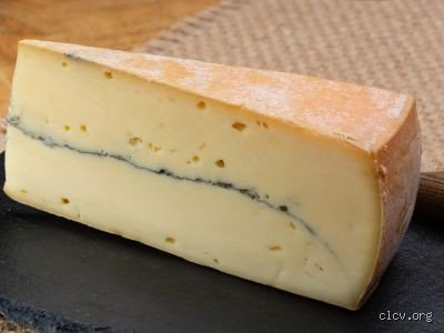 Quel fromage est intoxiqué ? Le guide sans détour pour comprendre les risques réels derrière nos plateaux préférés