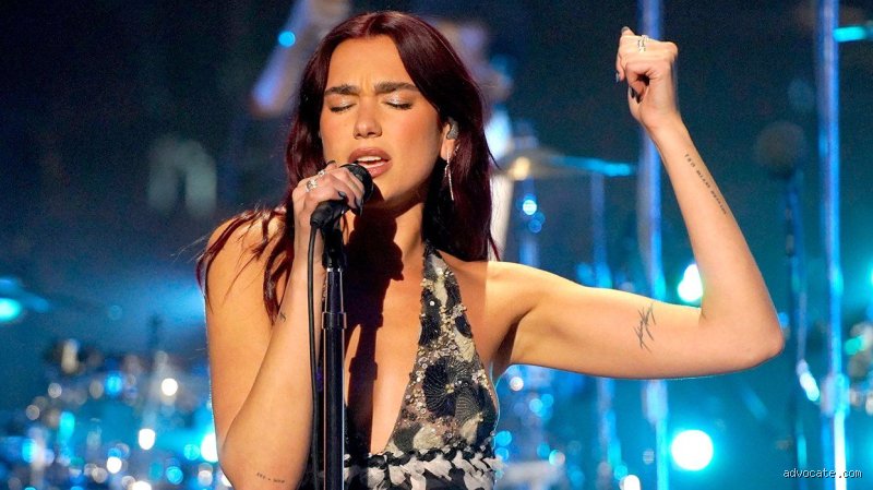Is Dua Lipa LGBT friendly ? Analyse sans filtre de l'engagement de la popstar et de sa relation fusionnelle avec la communauté queer