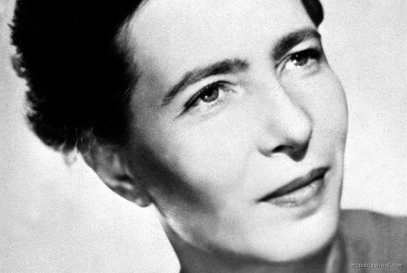 Simone de Beauvoir était-elle LGBT ? Enquête sur les amours plurielles et l'identité de la Grande Sartreuse