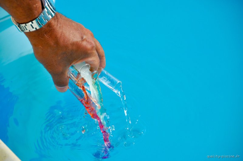 Comment faire pour avoir une eau cristalline dans sa piscine : le guide ultime pour un bassin translucide tout l'été