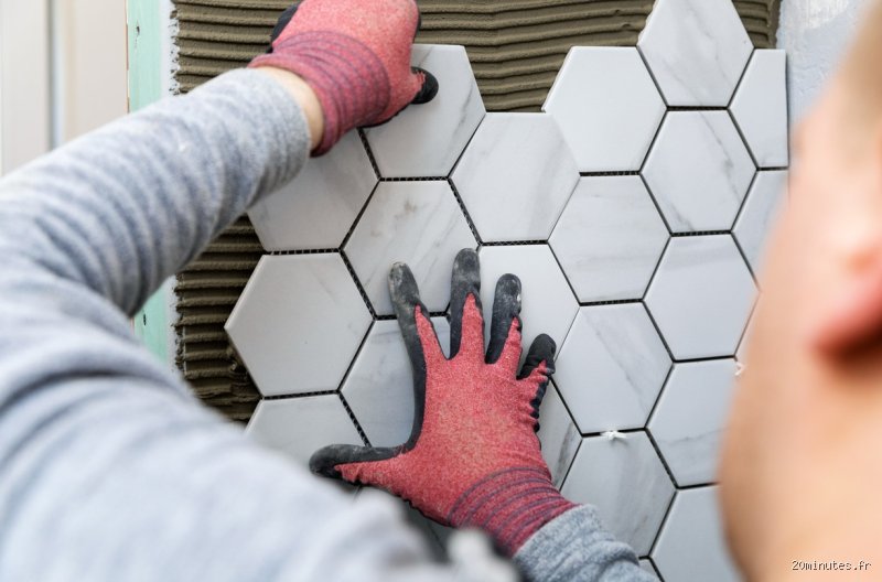 Comment préparer un mur avant de carreler : le guide technique complet