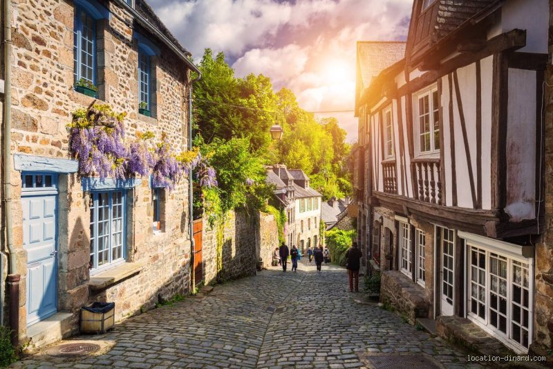 Où acheter en Bretagne pour la retraite ? Le guide complet pour réussir son investissement