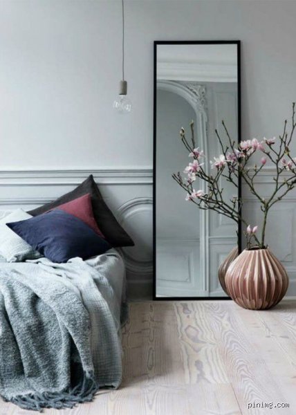Où mettre le miroir dans la chambre ?