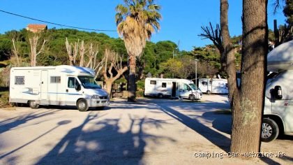 Camping-car : Halte-là ! Mais Où S'arrêter Sans Devenir Chèvre ?