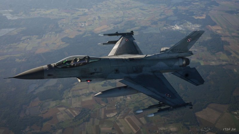 Quel pays possède des F-16 ? Le tour du monde d'une légende aéronautique qui refuse de prendre sa retraite