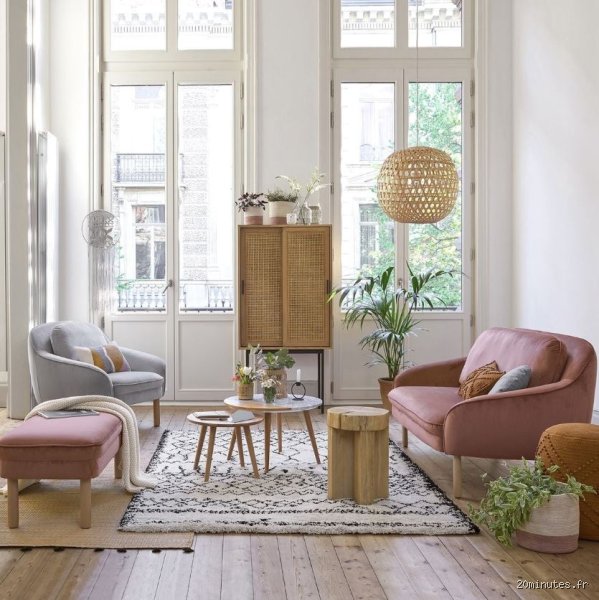 Quelle couleur pour agrandir un petit salon ?