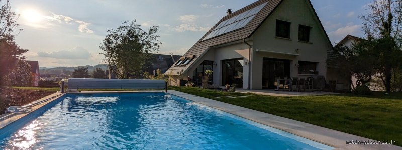 Quelle est la durée de vie d'une piscine en béton ? Le guide complet pour un investissement qui traverse les générations