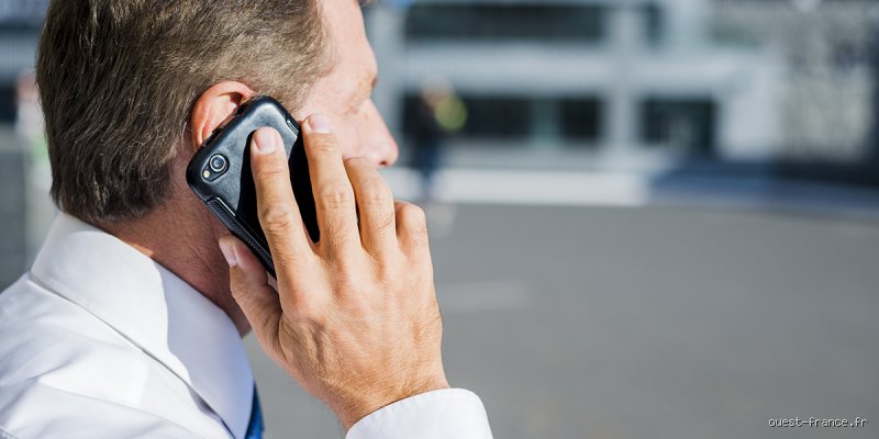 Qui peut mettre une personne sur écoute ? Le guide complet sur la surveillance légale et les zones d'ombre en 2026
