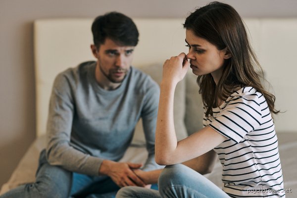 Quel est le profil d'une femme infidèle ? Décryptage des nouveaux visages de la transgression amoureuse au XXIe siècle