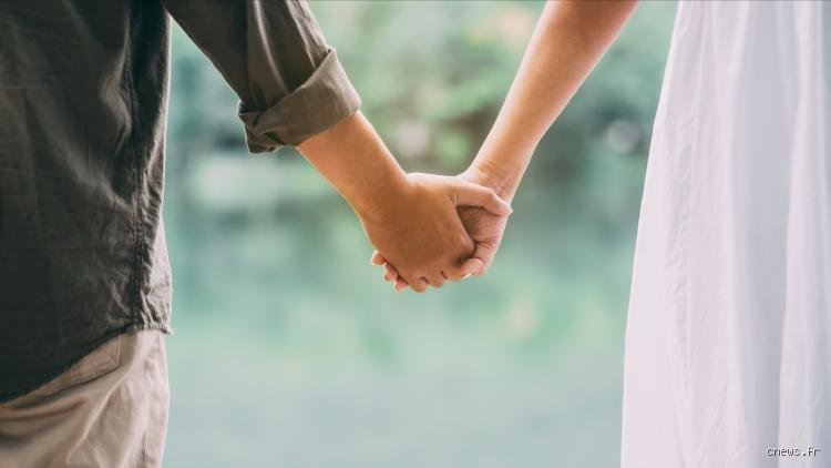 Quelle est la règle 777 pour les couples et pourquoi tout le monde s'arrache cette méthode de reconnexion amoureuse ?