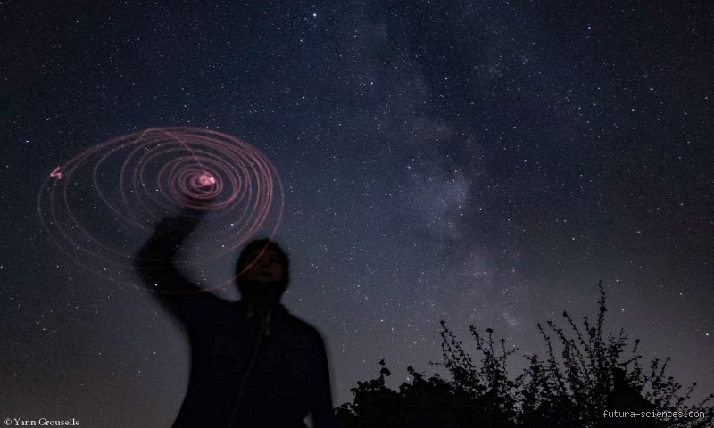 Comment regarder les étoiles avec son téléphone : le guide complet pour transformer votre smartphone en véritable télescope de poche