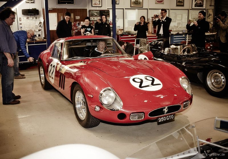 Ist ein Ferrari teurer als ein Porsche?