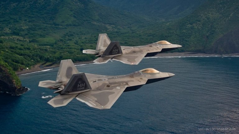 Quel est l'avion de chasse le plus avancé d'Europe ? Le duel fratricide entre le Rafale F4 et l'Eurofighter Typhoon