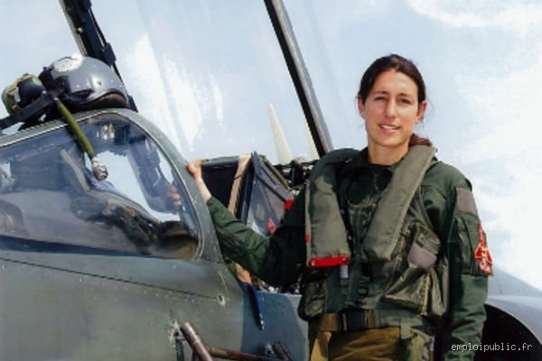 Une fille de 1,60 m peut-elle être pilote ? Ce que les compagnies aériennes ne vous disent pas