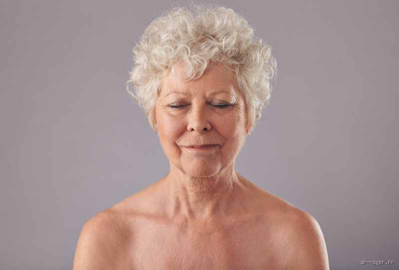 À quoi devrait ressembler le visage d'une personne de 70 ans : entre réalité biologique et nouveaux standards esthétiques
