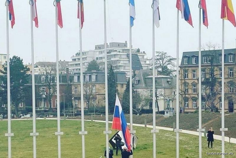 Est-ce que la Russie participe à l'Euro de football ou est-elle définitivement bannie des terrains européens ?