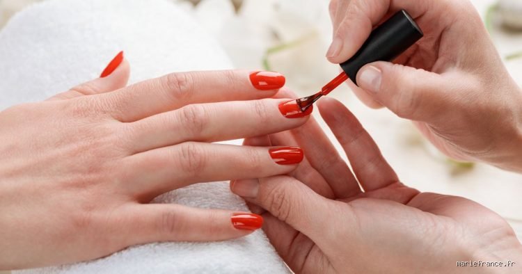 Le vernis à ongles se périme vraiment ? La vérité sur la durée de vie de votre collection