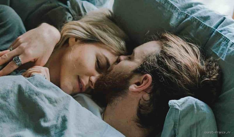Dévoiler les secrets : Qu'est-ce qui rend une femme attirante physiquement, vraiment ?