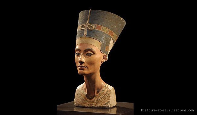 Qui est la déesse égyptienne de la beauté ? L'énigme d'Hathor et les secrets de l'esthétique antique