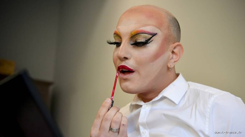 Une fille hétérosexuelle peut-elle être une drag queen : la révolution des bio queens et l’explosion des codes du genre