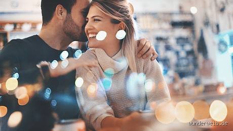 Warum Flirten Männer obwohl sie in einer Beziehung sind?