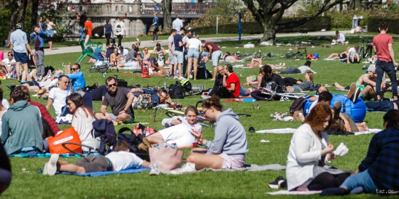 Warum gehen viele im Sommer fremd? Die Psychologie der saisonalen Untreue