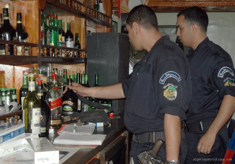 L'alcool est-il illégal en Algérie ? Le guide complet sur la réglementation réelle entre mythes et réalités de terrain