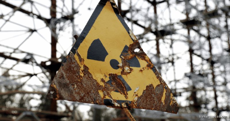 Combien de temps après une explosion nucléaire est-il sans danger de sortir ? La réponse implacable des experts pour survivre aux retombées