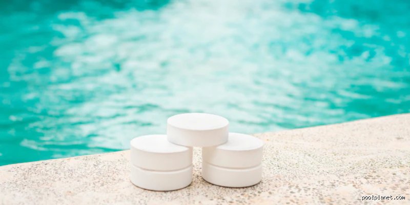 Pourquoi le chlore ne reste pas dans ma piscine ? Comprendre enfin la disparition mystérieuse de votre désinfectant