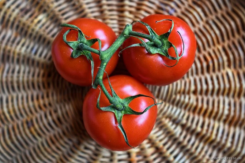 Was heißt Tomate auf Österreichisch?