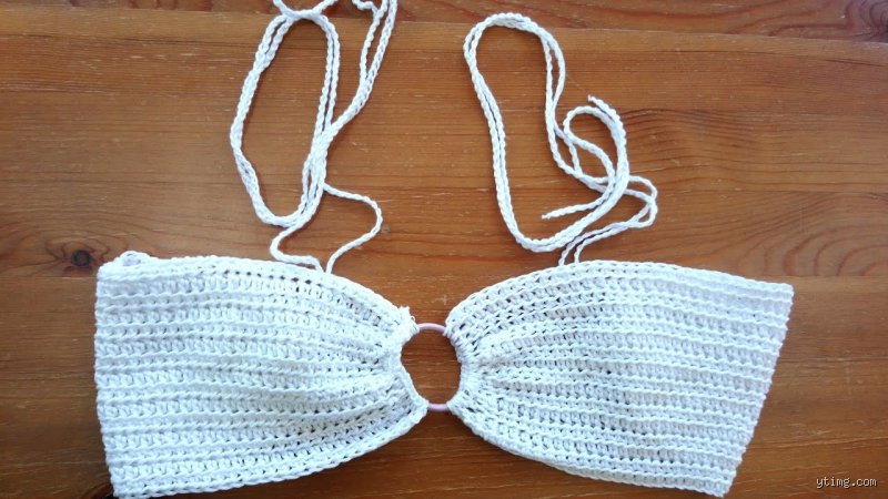 Comment faire un haut de maillot avec un bas ?