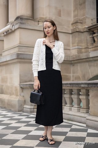 Quels vêtements une femme ne doit-elle pas porter au Japon pour éviter les faux-pas culturels et le regard des autres ?