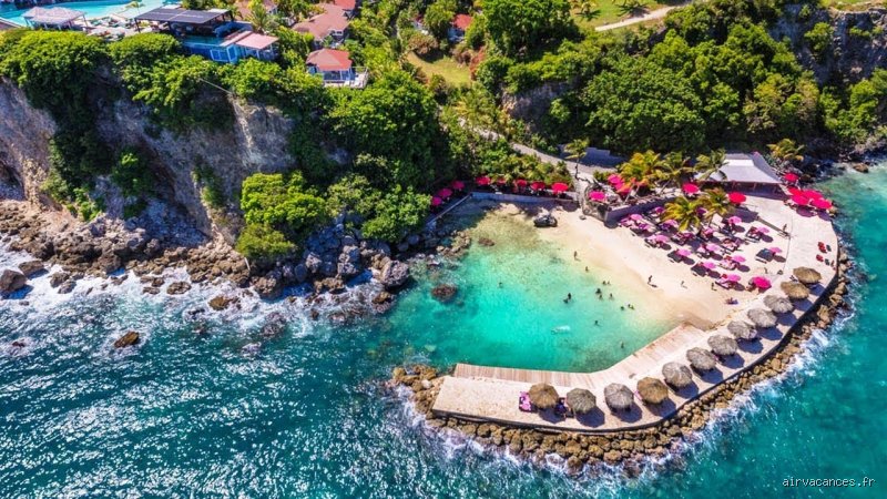 Quel est l'endroit le plus sympa à visiter en août pour éviter la foule et la canicule ?