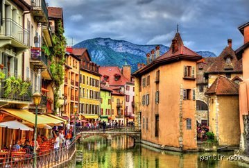 Quel est le meilleur endroit à visiter en France en juillet ? Guide d'expert pour échapper à la foule sans sacrifier le soleil