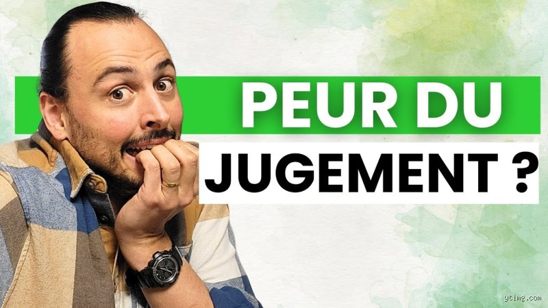 Pourquoi je suis si gênée du jugement des autres ? Décryptage intime de cette anxiété sociale
