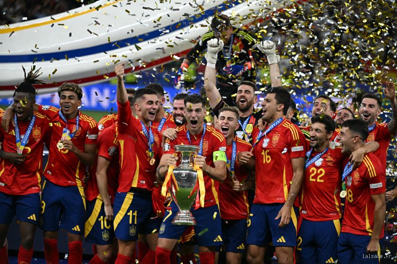 Qui est le gardien de but titulaire de l'Espagne ? Décryptage d'un poste sous haute tension