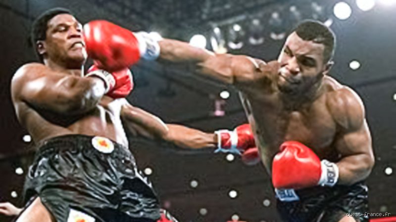 Qui est le plus jeune champion du monde de boxe ?