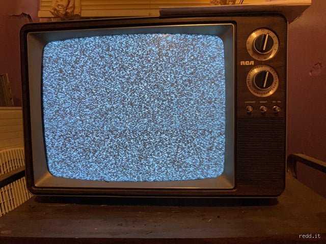 Que faire d'une vieille télévision qui fonctionne encore ? Guide complet pour transformer votre écran obsolète en pépite numérique