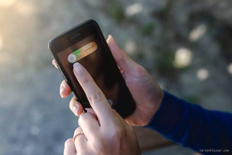 Est-il bon d'éteindre son téléphone tous les jours ? La vérité technique derrière un geste qui divise les utilisateurs