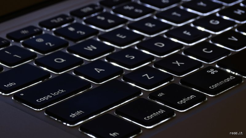 Pourquoi mon clavier n'a-t-il pas de rétroéclairage ? Comprendre enfin les raisons techniques et les choix des constructeurs