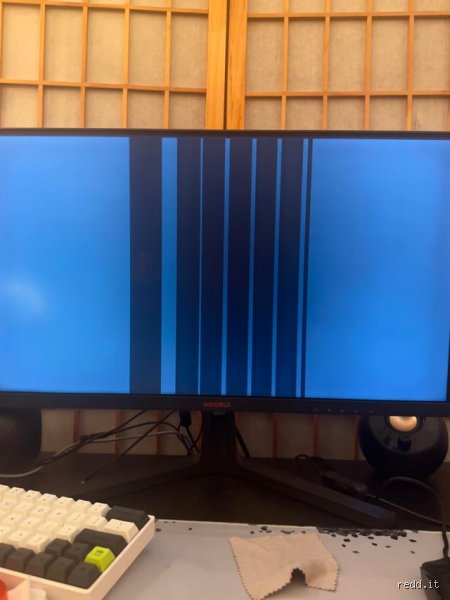 Pourquoi mon écran devient-il tout noir ? Comprendre les pannes d'affichage et les solutions rapides pour votre moniteur