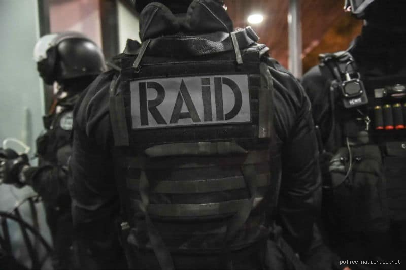 Quel est le salaire du SWAT ? Le guide complet sur la rémunération réelle des unités d’élite américaines en 2024