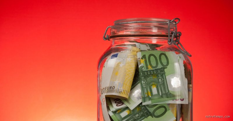 Combien d'argent suis-je autorisé à garder chez moi ? Le guide complet sur les limites légales et les risques réels