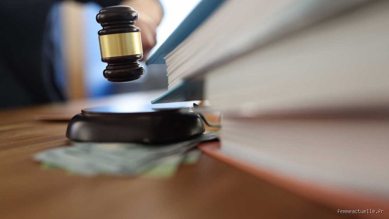Combien de temps un huissier peut-il réclamer une dette ? Ce que le code civil vous cache